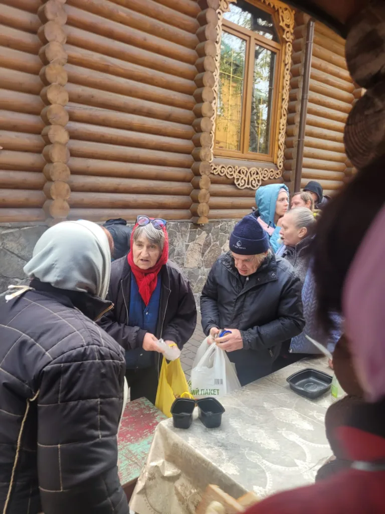 zhinka v okuljarah
